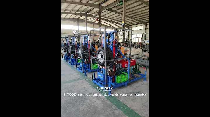 Sunmoy HF300D water well drilling rigs are shipped by 20ft container
