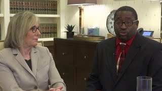 Detroit man sues bank for not taking checks