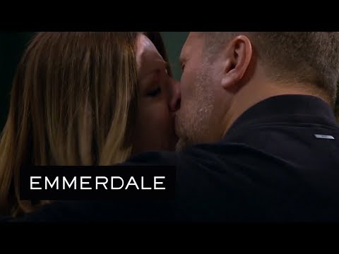 Emmerdale - Harriet and Will Passionately Kiss