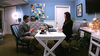 Lauren Graham Shimmies On