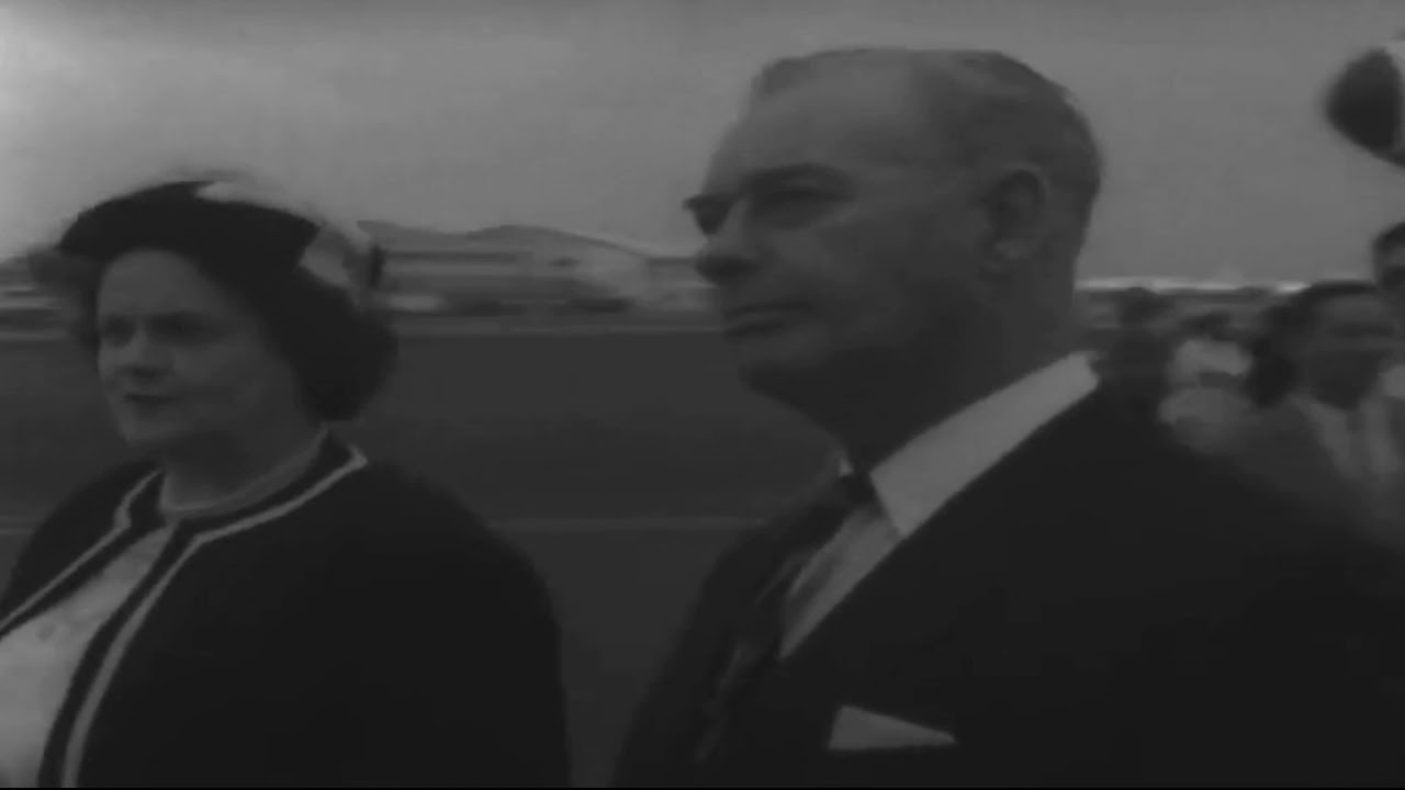 06/04/1964 South Vietnam: New Zealand Premier And Britain's Lord Carrington In Saigon