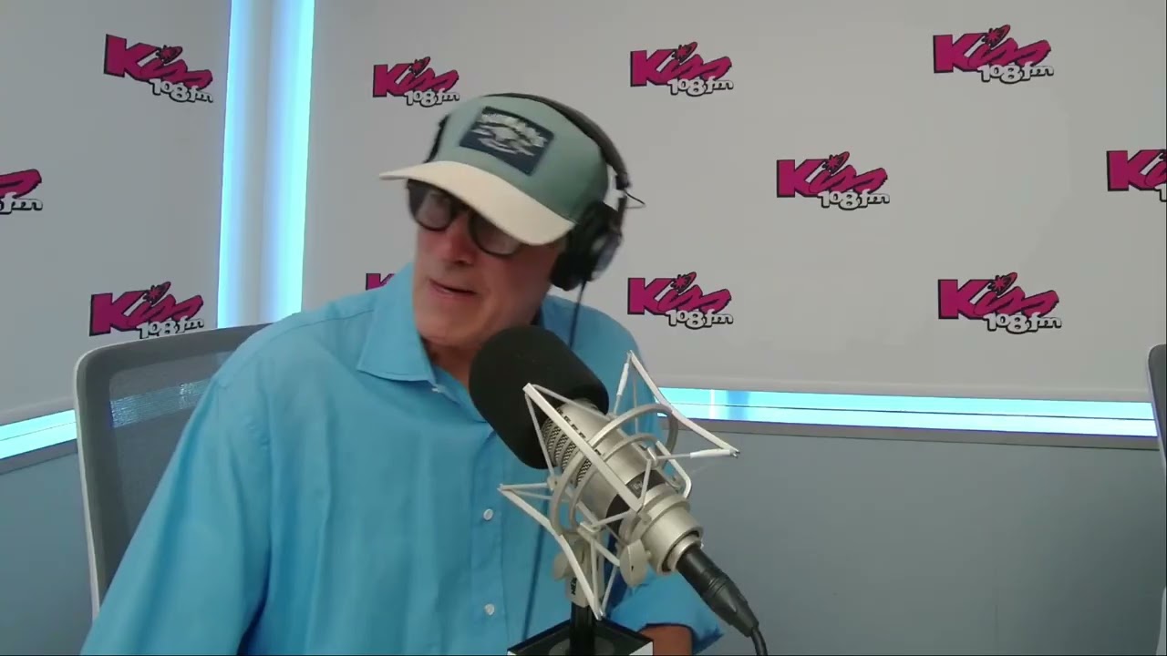 Winnie Reveals Her Boyfriend's Secret Cuddling Obsession 😳💕