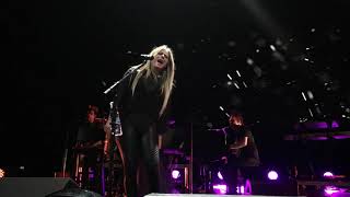 Avril Lavigne -  It Was In Me Live - 2019 - 06 - Head Above Water Tour Live In Seattle