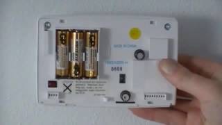 Replacing the batteries in the Chronotherm IV (T8602A) | Honeywell Home