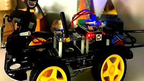 XiaoR Geek DS WiFi Smart Robot Car Kit for Arduino UNO R3,Remote Control HD Camera FPV Robotics Lear