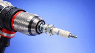 You Don’t Need a Sharpener! A Special Way to Sharpen Scissors Using a Spark Plug 😱