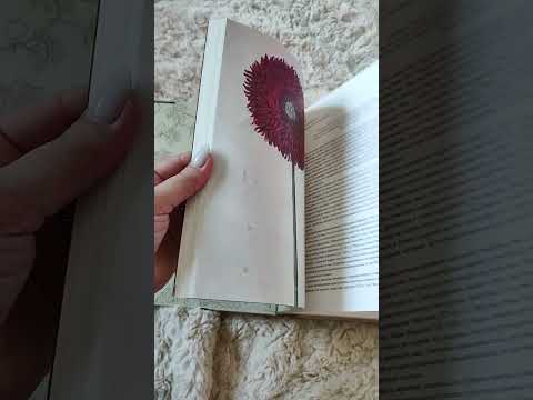 Книга "Выдающиеся растения, которые изменили нашу жизнь" Хелен и Уильям Байнам #books #urbanjungle