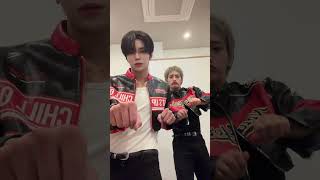 슈퍼맨🐱+🐰#WAKER #웨이커 #ウェイカー#IJUN #SEBUM
