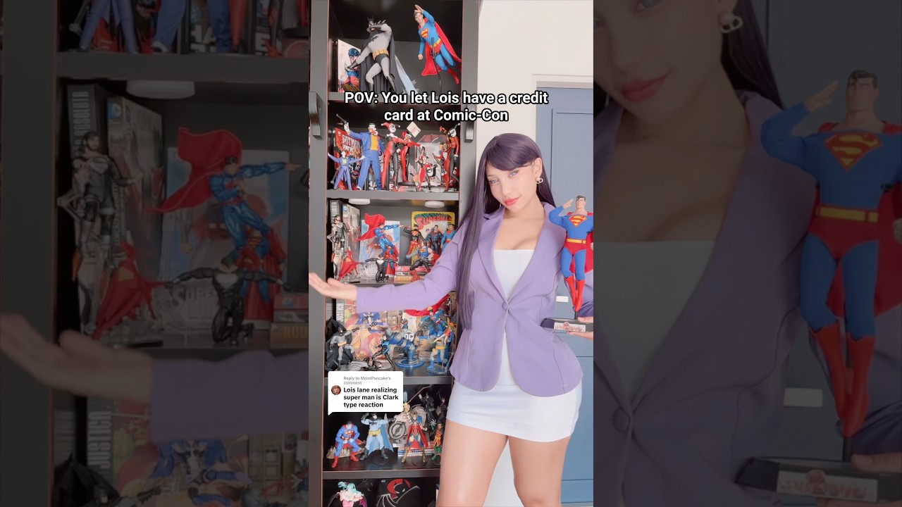 DC fan behavior 😳🔥 #superman #cosplay #cosplayer #collection #batman