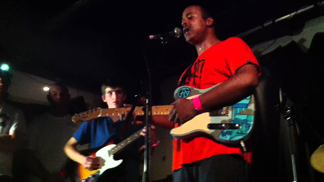 boglewaltz - twice (little dragon cover) boiler room