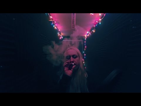 在 YouTube 上觀看「KILLSCREEN (Official Video)」 在 YouTube 上觀看「KILLSCREEN (Official Video)」