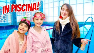 LUDOVICA Fa LEZIONI di NUOTO Per La Prima Volta 🏊‍♀️ •VLOG• screenshot 3