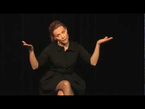 Caroline Vigneaux quitte la robe à la Comédie de Paris !