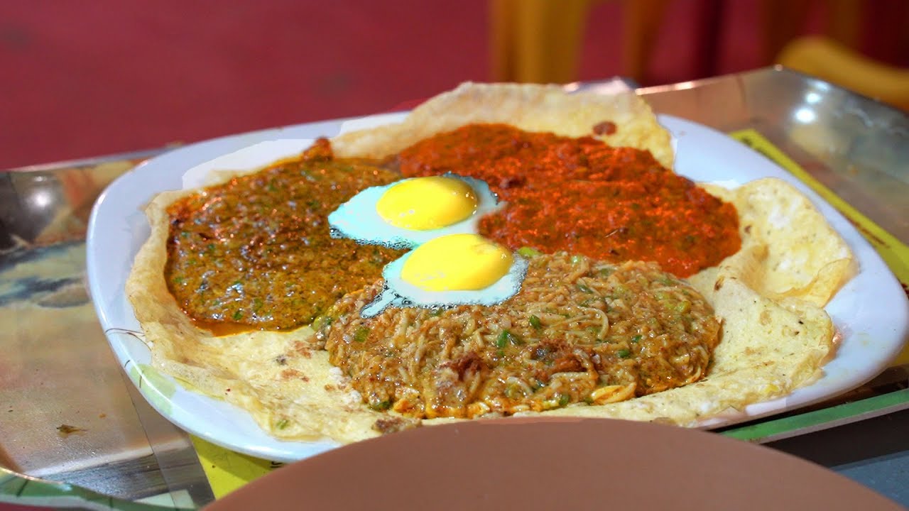 Omelette Triple Hungama  || Cheesy Triple Taste Egg Curry || Surat Street Food | Tasty Street Food
