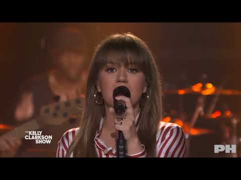 Kelly Clarkson - Blown Away (Cover Carrie Underwood) (Live on The Kelly Clarkson Show)