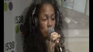 Rochelle bij Radio 538 - Man Down (live bij Friday Night Live).avi