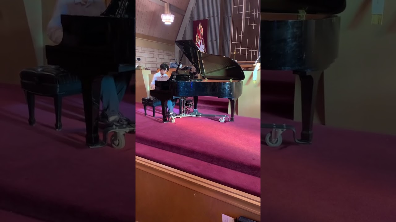 Junyan.set piano performance