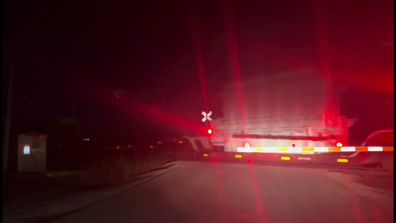 NB BNSF freight in the dark