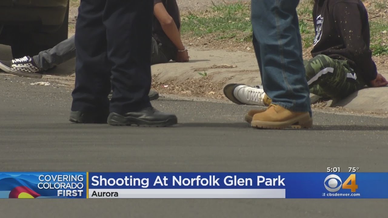 Suspects Sought In Aurora Shooting - YouTube