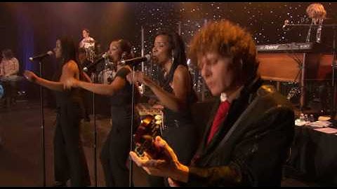 Rod Stewart Live from Nokia Times Square 2006-Still the same.avi