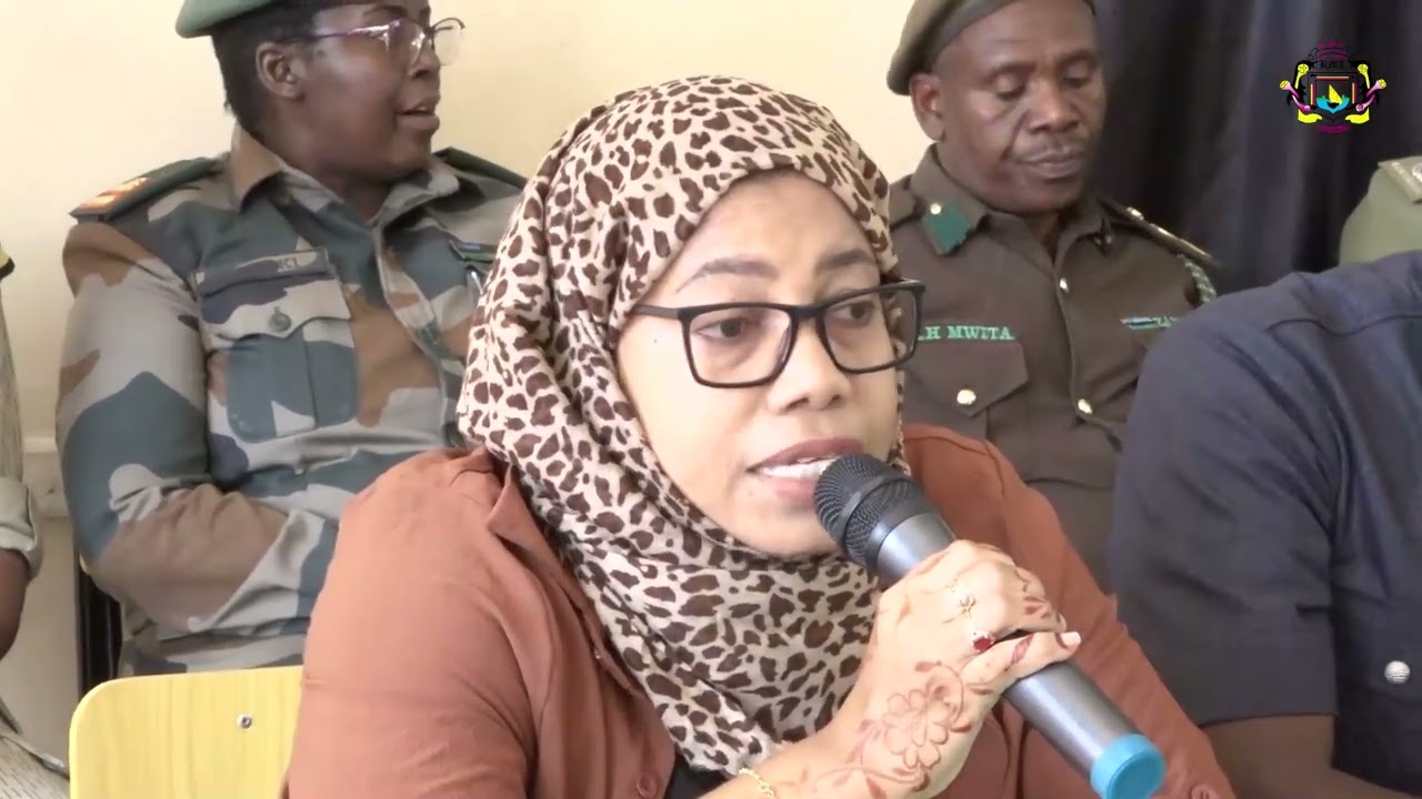 MKURUGENZI HASNA AMEAHIDI USHIRIKIANO KWA MADIWANI NA MASHEHA WA MANISPAA YA MJINI