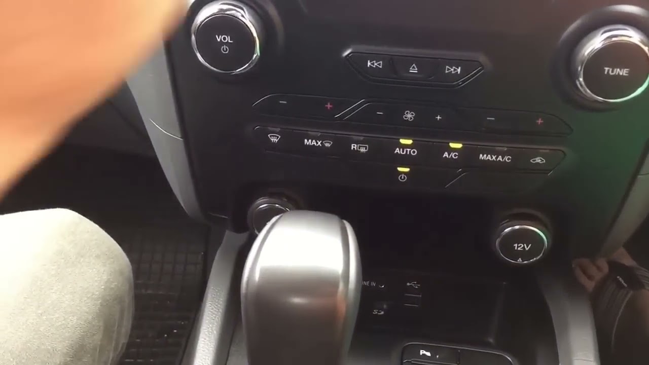 Ranger Reviews : THE NEW FORD RANGER 3.2 Wildtrak 4x4 6AT MC2015 - YouTube