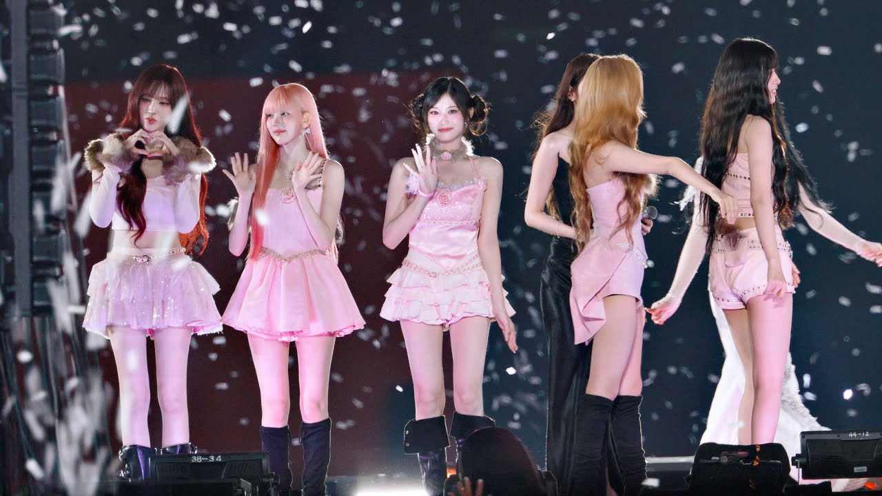 [4K] 251206 아이브 AAA 엔딩 전출 + 수상소감 직캠 (IVE FanCam)