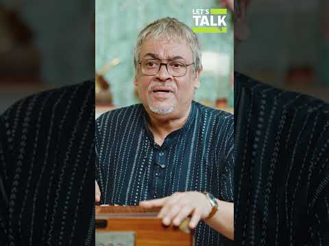 গানের আসরে শ্রীকান্ত আচার্য 👆 Watch full podcast here #letstalkwithmekhla