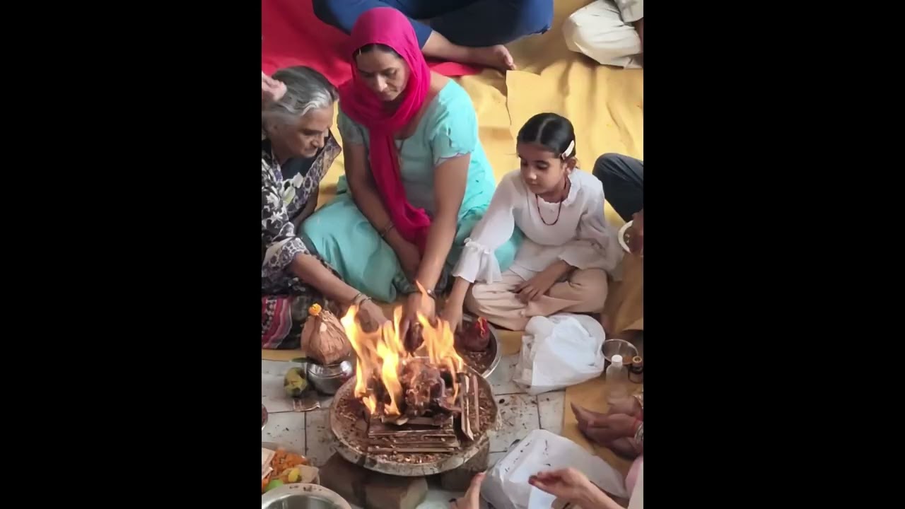 Teej Hawan at Moksh Vridh Aashram 🙏🏻🙏🏻
