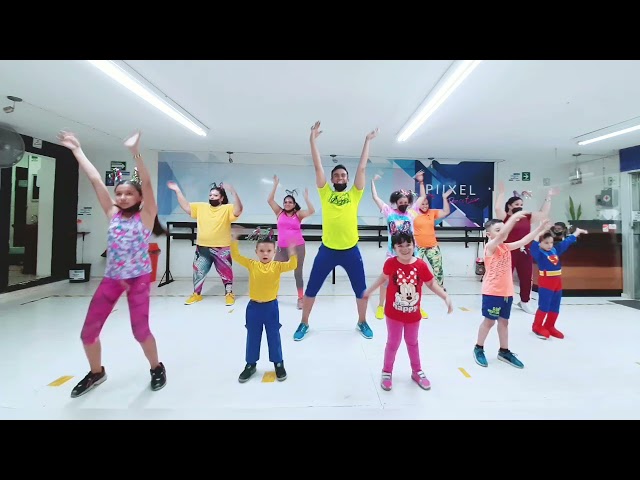 SHAKE IT OFF / TAYLOR SWIFT / ZUMBA / CHOREOGRAPHY / COREOGRAFIA / BAILE ACTIVO / JOHN AGUILERA class=