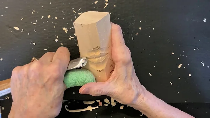 Carving a realistic female mouth with Janet Cordel...