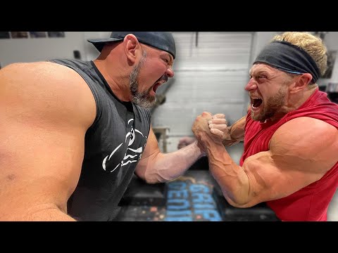 Jujimufu VS Brian Shaw Arm Wrestling