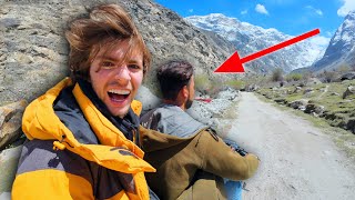 This Random Pakistani Took Me Where No Tourist Goes 🇵🇰