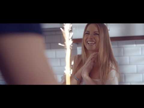 Cserpes Laura -Őszintén