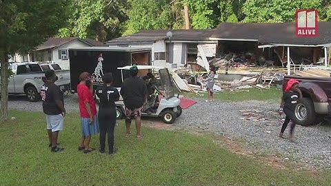 Woman killed after 14-year-old crashes car into house as a result of police chase that topped 130 mp