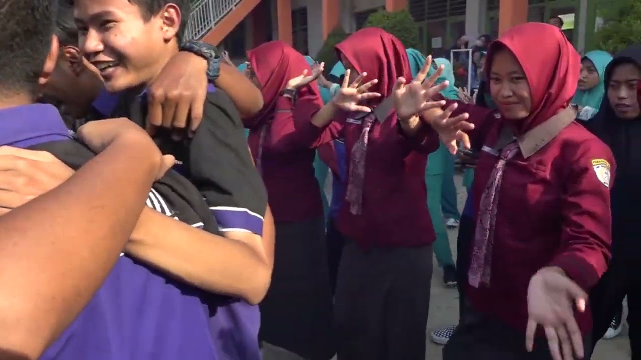 Momen perpisahan paling sedih SMK Bhakti Praja Margasari tahun 2022