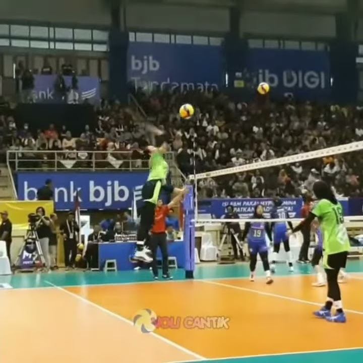 Story WA Volly Spaik Cewe Cantik