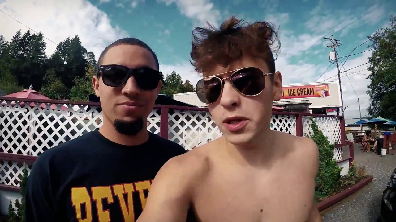 FOUND A HUGE HIDDEN ROCK !! (Cliff Jump)