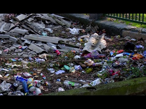 ქობულეთში, სკოლის მიმდებარე ტერიტორია სადაც ყოველდღიურად გადაადგილდებიან მოსწავლეები დანაგვიანებულია