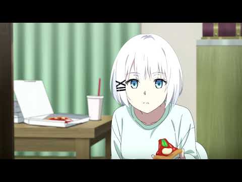 部屋着でピザをもぐもぐ食べるシエスタ
