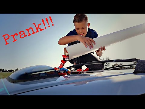 filled-his-car-with-candy-prank!
