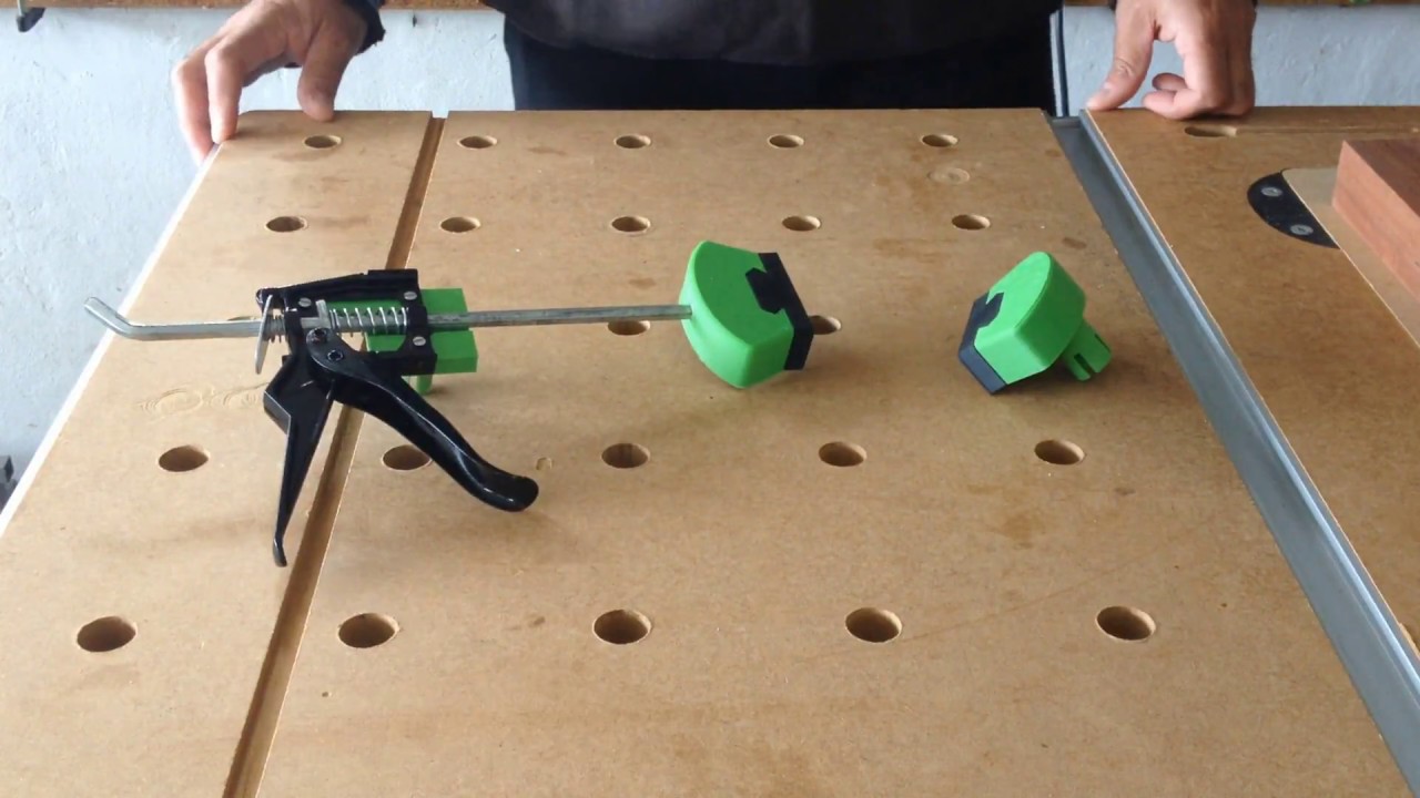 Systeme de serrage rapide imprimé 3D pour table multifonction de