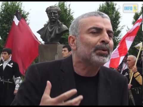 ზუგდიდში მერაბ კოსტავას ბიუსტი გაიხსნა