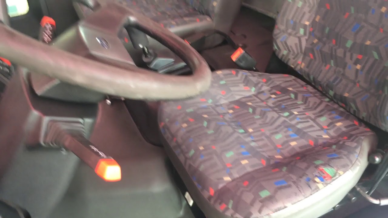 Conhecendo mais Cargo 815 E 3/4