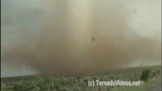 INCREDIBLE TORNADO VIDEO!!  May 4, 2007 - Ellis Co., OK(See the 2012 and 2013 seasons of TORNADO CHASERS, only at http://tvnweather.com/ondemand ** ---------- TornadoVideos.net storm chasers Reed Timmer ..., 2007-05-05T04:12:01.000Z)