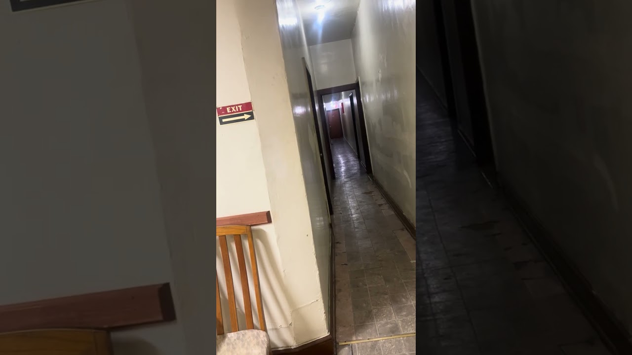 old run down apartment complex 