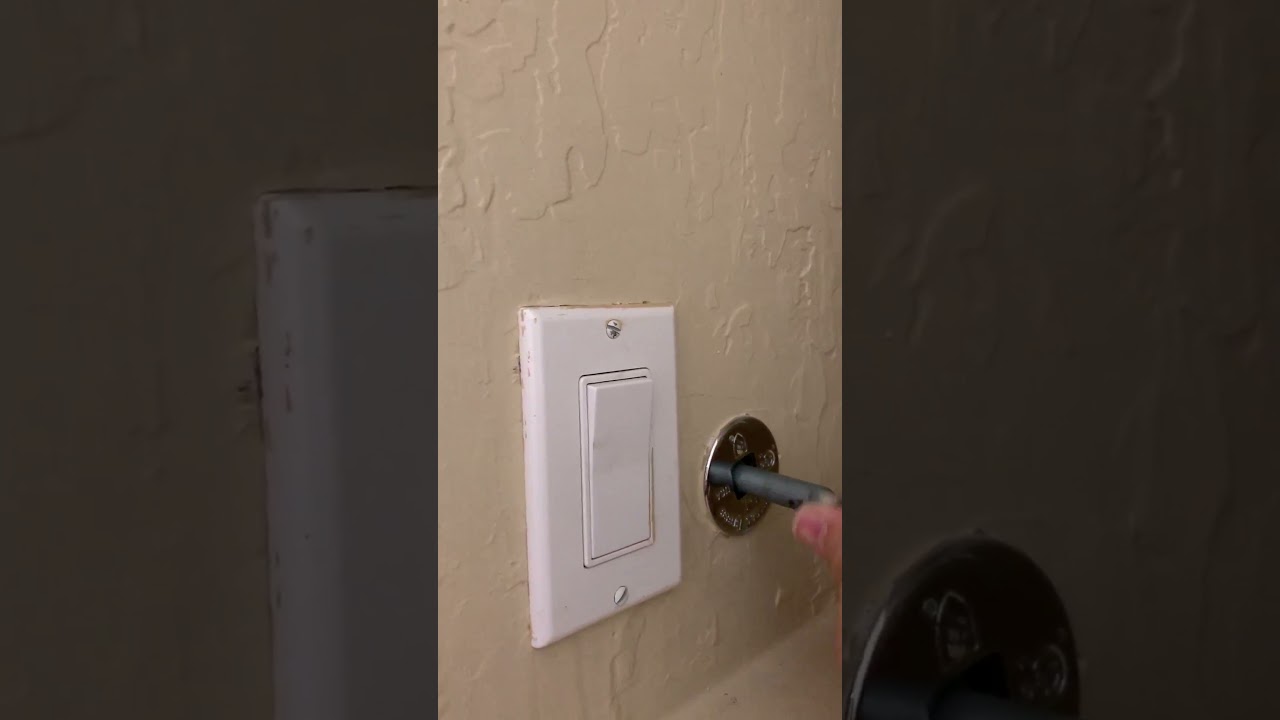 How to turn on the fireplace in the great room at Avante Family Retreat in Scottsdale