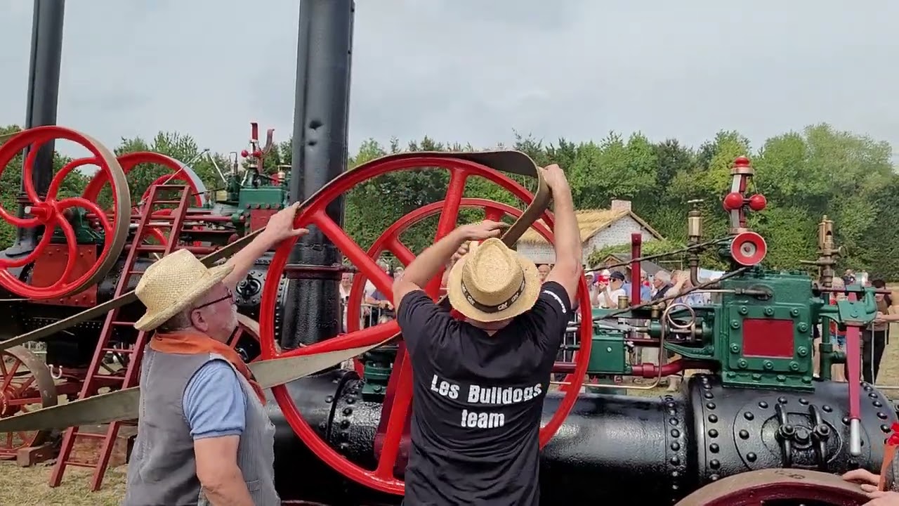 Fête de la moisson à St Denis de Gastines. YouTube