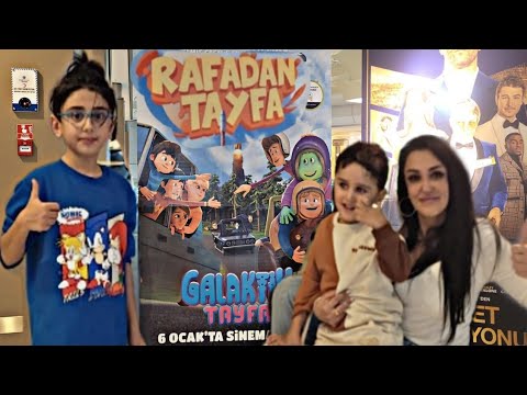 EFE ve EMİR İLE SİNEMAYA GİTTİK RAFADAN TAYFA GALAKTİK TAYFA...  VLOG !!