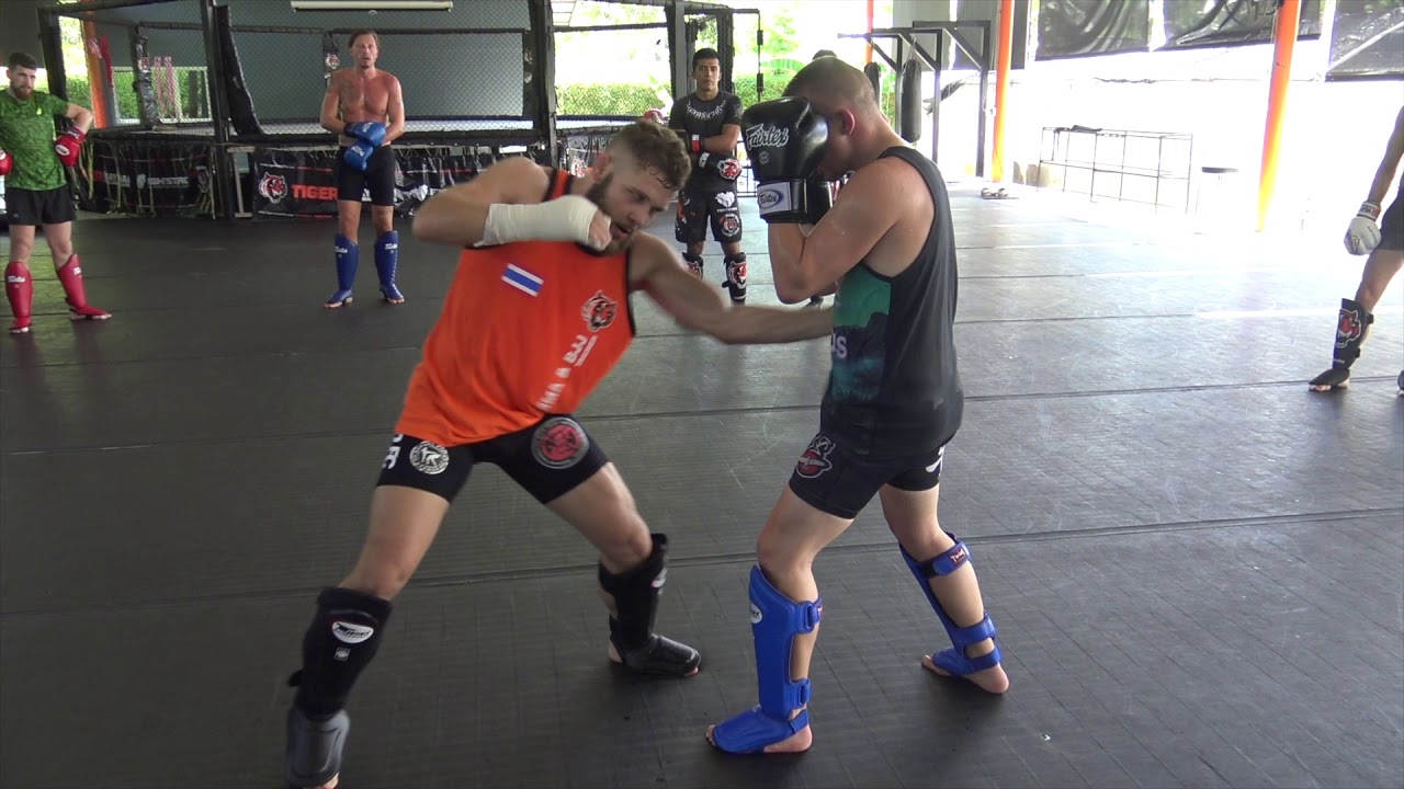 Arthur Sorsor & Taiga drilling with Rafael Fiziev fighting